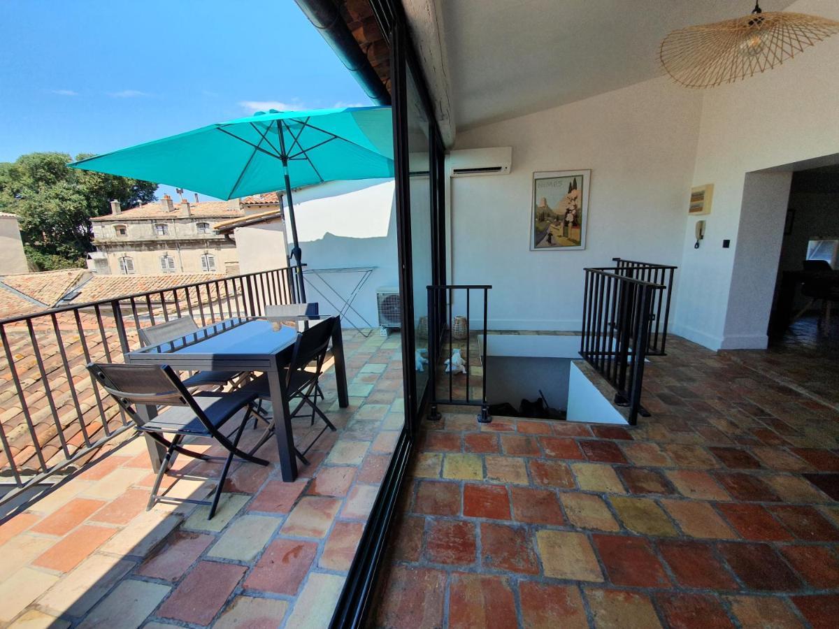 Au Coeur Du Centre Historique - Immeuble Classe - Terrasse - Climatise Nîmes Exterior foto