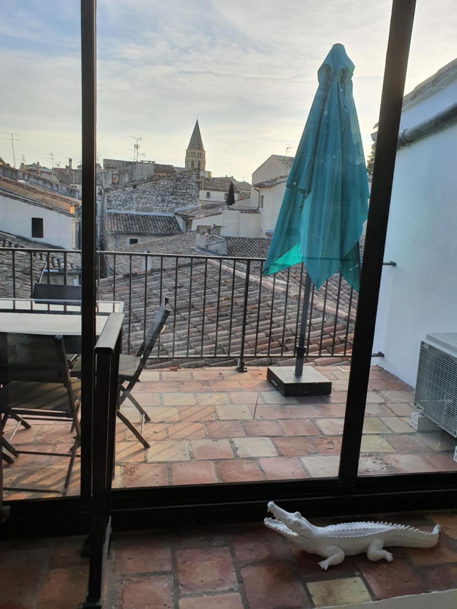 Au Coeur Du Centre Historique - Immeuble Classe - Terrasse - Climatise Nîmes Exterior foto